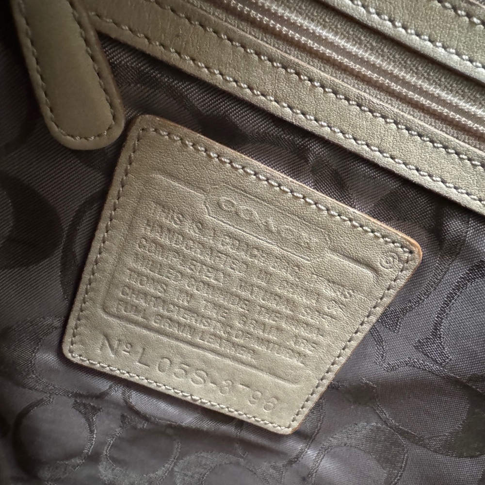 Coach Convertible Strap Tan Pebbled Leather Shoulder Bag - Picture 5 of 7
